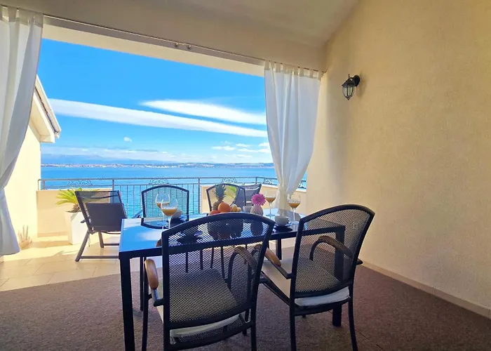 Oceanview Prestige Апартаменты Кали