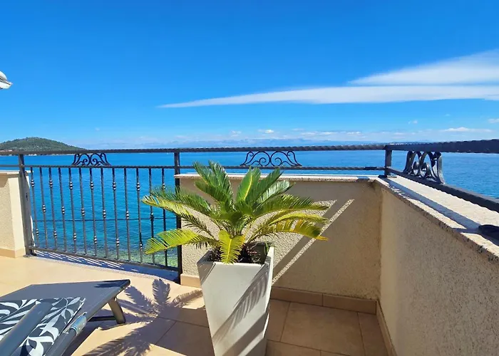 Oceanview Prestige Lejlighed