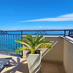 Oceanview Prestige شقة