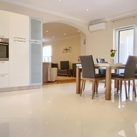 Oceanview Prestige *