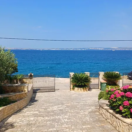 Oceanview Prestige * קאלי